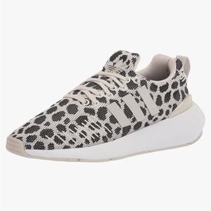 Adidas Swift Run leopard